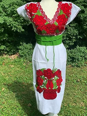 Puebla Mexican Dress W/ Belt Bata Con Faja Vestido Flowers Red M/L 1 Size 1857 • $39.90