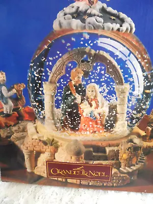 Vintage Christmas Water Globe -GRANDEUR NOEL LIGHT UP & MUSICAL NATIVITY • $19.99