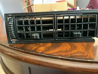 $135 • Buy 79 93 VW Volkswagen CABRIOLET RABBIT JETTA MK1 OEM AC CENTER VENT