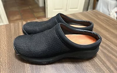 Merrell Mules Women Shoes Black Mesh Round Toe Comfort Casual Select Grip Sz 8.5 • $20