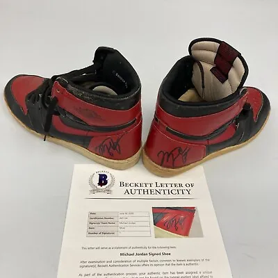 Michael Jordan Rookie Signed Pair Of 1985 Nike Jordan 1 Shoes Sneakers Beckett • $99995