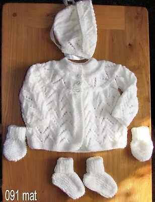 £14.99 • Buy New White Soft Girls Matinee Set 0 To 3 Months Hand Knitted Hat Boots Coat Mitts