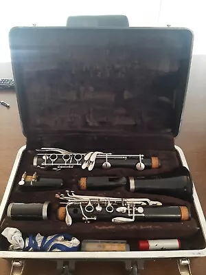 Buescher Aristocrat Clarinet • $165