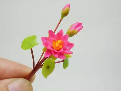 1 Pc Miniature Water Lily Flower / Lotus Clay Dollhouse Handmade Decor 1:12 • $1.96