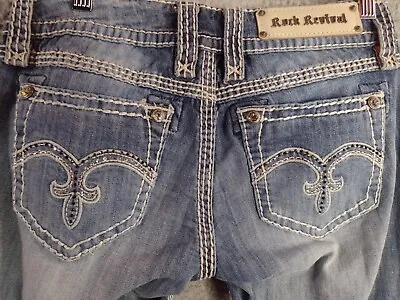 $58.88 • Buy Rock Revival Alanis Distressed Fleur De Lis Pockets Cuff Capri Jeans Size 28