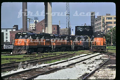 F Original Slide - Milwaukee Road MILW 5000 GE U23B Action Milwaukee WI 1978 • $8.50