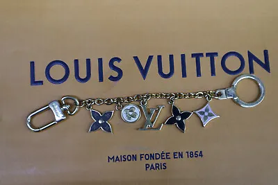 $150 • Buy LOUIS VUITTON Spring Street Chain Bag Charm M68999 Monogram Flower