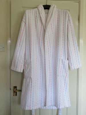 £15 • Buy Ladies M&S Cotton Dressing Gown UK White Mix Size UK 12 To 14 Short 