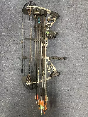 Mission Ballistic 2.0 RH Compound Bow Lots Of Arrows And Accessories  • $379