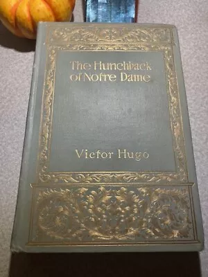 The Hunchback Of Notre Dame Victor Hugo Vintage - Gold Foil HB Guild • $10