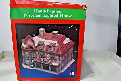 Caldor  Windsor Club  1991 Porcelain Hand-Painted Lighted House • $17.95