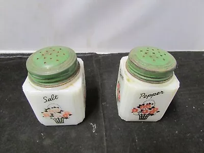 Vintage Tipp Salt Pepper Shakers • $5.99