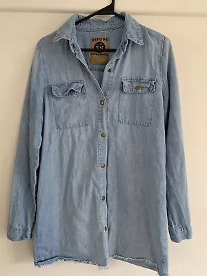 Refuge Women’s Blue Denim Look Oversized Shirt Jacket Size XS Will Fit Size 6-12 • $10