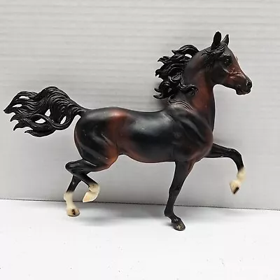 Breyer HUCKLEBERRY BEY Dark Bay - Traditional Arabian Horse #472 - No Stand • $24.95