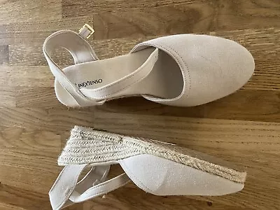 Women's Canvas Beige Wedge Heel  Cream Shoes Size 40 • £7