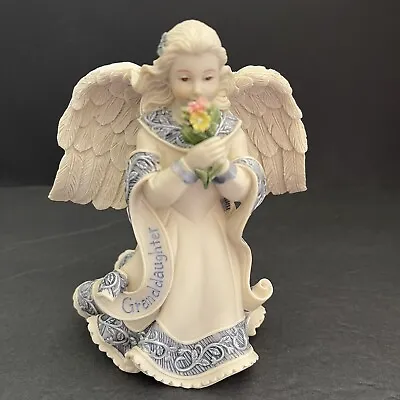 SARAH'S ANGELS  Grandaughter  Figurine  Mackenzie Rae  2005 #05924 5  Tall • $16.99
