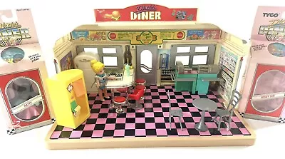 1988 Tyco Dixie's Diner Playset Restaurant Dollhouse W/ Accessories & 2 Dolls • $95