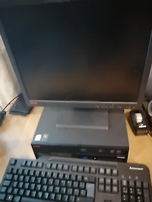 Rare Vintage IBM Thinkcentre PC - Windows XP + 4:3 LCD Monitor  • £300