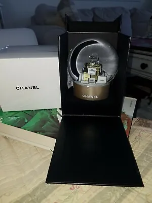 Chanel Snow Globe • $461.61
