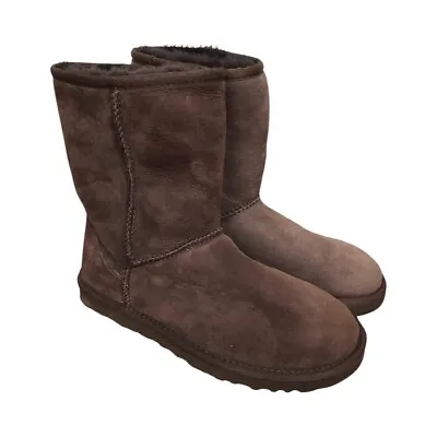 UGG Women's Classic Short Chocolate Brown Boots 5825 Suede Sz. 6 • $44.99