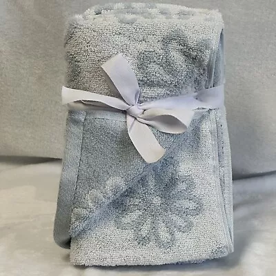 Martha Stewart Everyday Set~2 Hand Towels Light Blue Daisey Pattern NEW W/Tags • $15.97