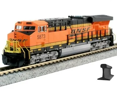 Kato N Scale ~ New 2024 ~ ES44AC ~ BNSF ~ #5801 ~ DCC Ready With Lights 176-8952 • $97.72