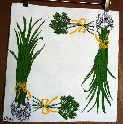 Vintage VERA Cloth Napkins PAIR 2 Scallions Green Onions Parsley Green And White • $22