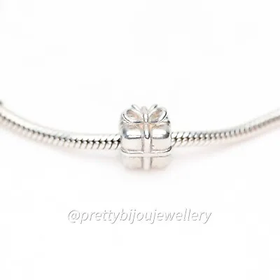 Genuine Pandora Present Charm • £15