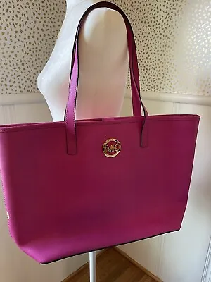 MICHAEL KORS Jet Set Travel Fuschia Leather Tote/Shoulder Bag • $110