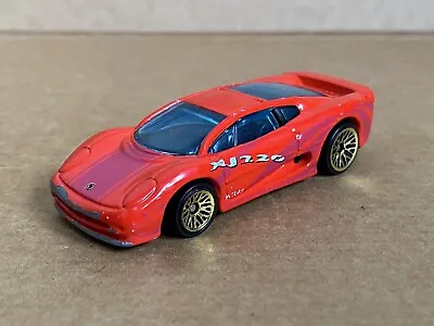 Hot Wheels Jaguar XJ220 Original 1992 Version Die Cast 1:64 Scale Red • £5