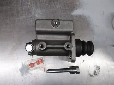 2.5 Ton M35a2 New Master Cylinder M35 7539267 • $99
