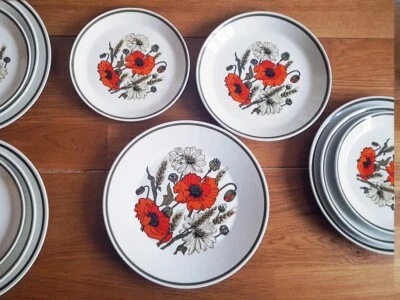 £29.99 • Buy Vintage 1970s J & G Meakin Studio Poppy 4 Settings.  12 X Dinner Plates 1970's