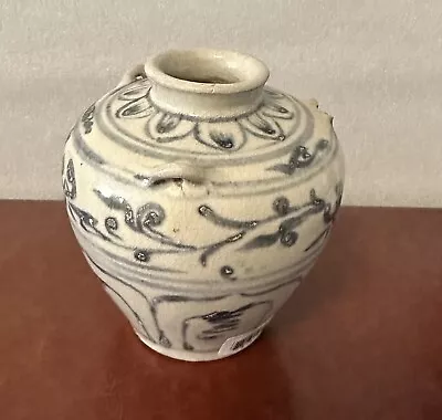 Rare Viet Nam Shipwreck Hoi An Hoard 1500’s Small Vase • $87.50