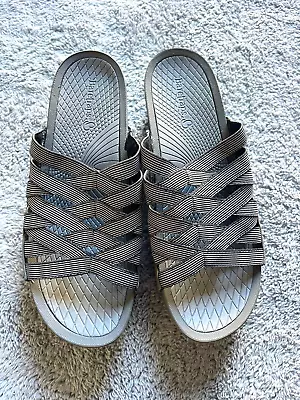 Baretraps Beverly Slip On Wedge Sandals Women’s 10 Gray Black Stripes • $22.95