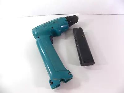 MAKITA 6093D Cordless 3/8  Drill / Includes Battery • $10