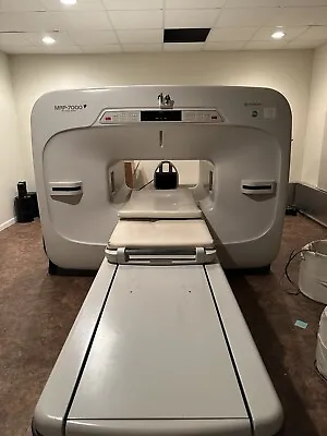 MRI Machine Hitachi MRP-7000 • $8000