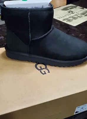 Ugg • $85