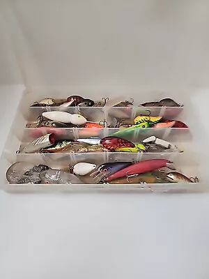 Vintage Fishing Lures Lot 25 Pieces Case Included Look Jitterbug & Others Look • $89.95