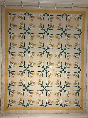 Vintage 1930s DANCING DAFFODILS Quilt Hand Stitched Quilted Cottage Appliqué  • $325