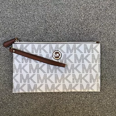 MICHAEL KORS Jet Set Pouch Bag Clutch Wallet Purse Wristlet Monogram 9.5 X5.5  • $27.89