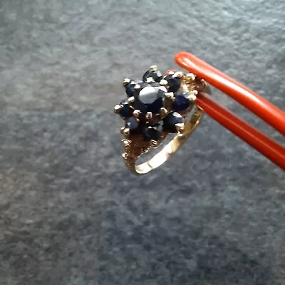 9ct Gold Sapphire Ring • £23