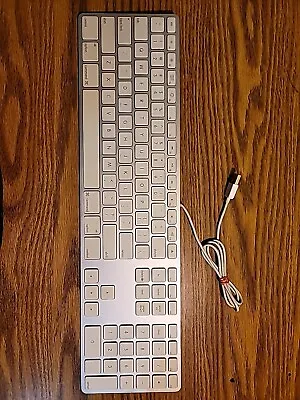 Apple A1243 USB Wired Standard Keypad - White • $11.99