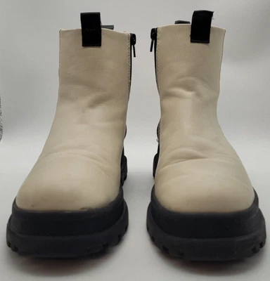$15 • Buy ZARA WHITE HIGH ANKLE BOOTS BOOTIES Size 8 WOMENS