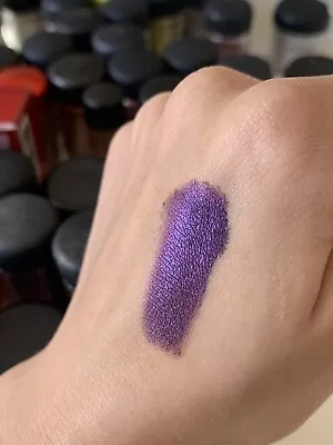 £5 • Buy Mac Pigment In The Shade Push The Edge DISCONTINUED Very Rare Find 0.4g Sample