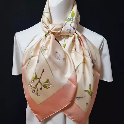 RARE VINTAGE HERMES Silk Scarf  Fleurs Et Plumes  Carre 90 • $218