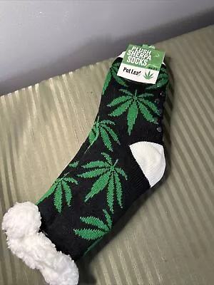 NWT Women's Pot Leaf Plush Sherpa Slipper Socks With Non-Slip Soles • £5.79