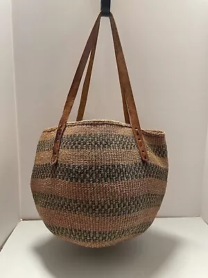 Vtg Sisal Market Jute Tote Bag Woven Raffia Bucket Basket Leather Handles • $34.99