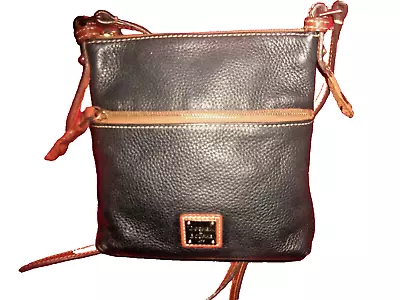 Vtg Dooney & Bourke Classic Black-Leather Small Crossbody Bag • $29.95