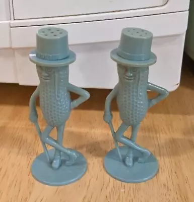 Planters Mr Peanut Light Blue Plastic Salt & Pepper Shakers 3  • $9.99