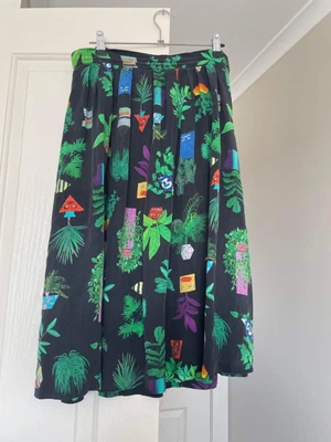 $125 • Buy Gorman Lola Rose Thompson Skirt Size 12